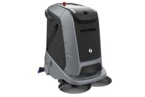 Gausium-Marvel-Skraat-Forfra-Hoejre